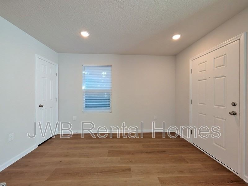 1305 E 3rd St - Photo 4 of 12