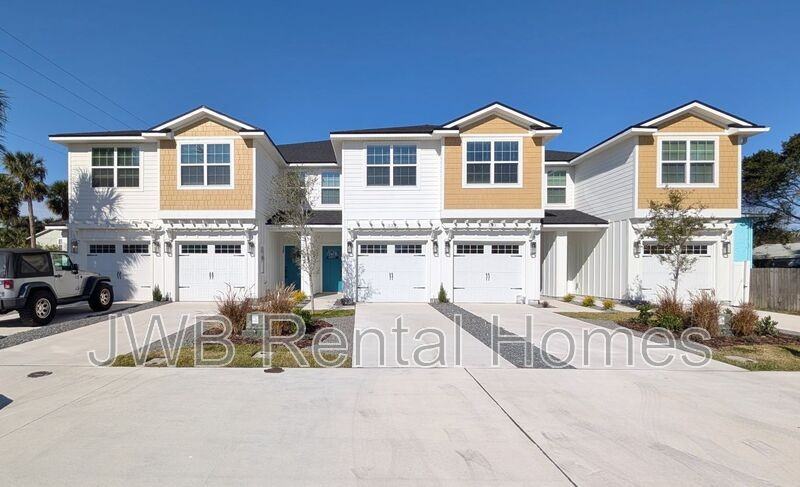 337 5th Ave S - Photo 2 of 17