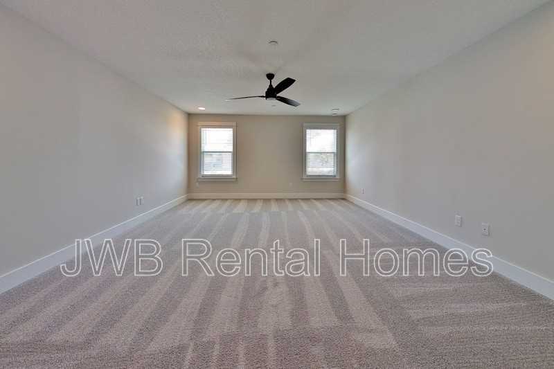 337 5th Ave S - Photo 6 of 17