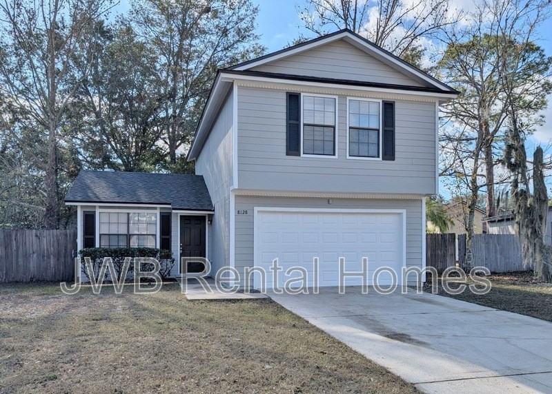 8128 Colonnade Ct W - Photo 2 of 15