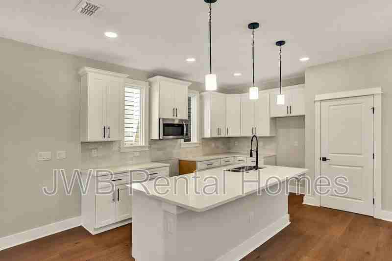 453 E 1st St - Photo 2 of 13