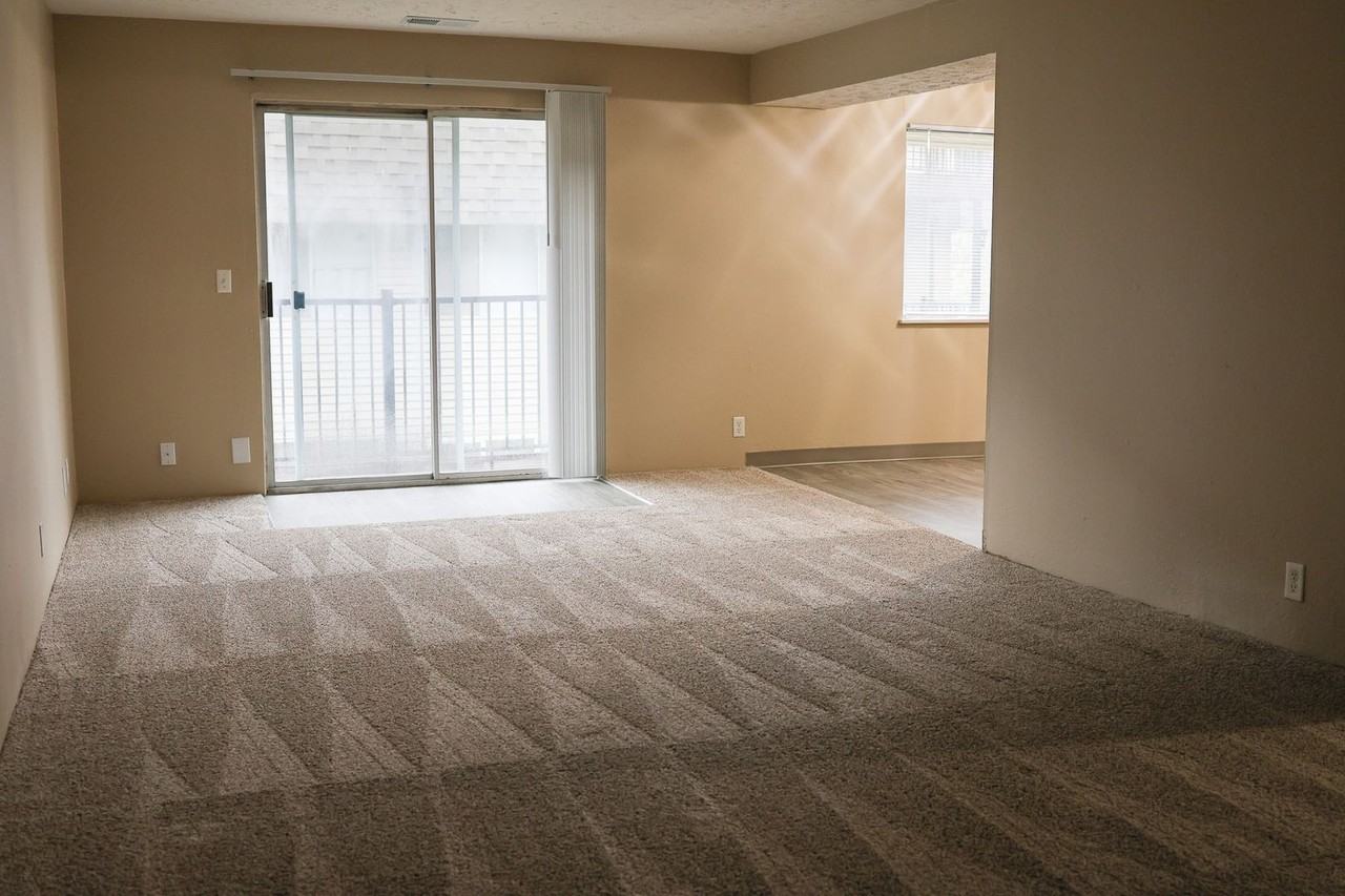 Cottonwood Apartments - Photo 4 of 17