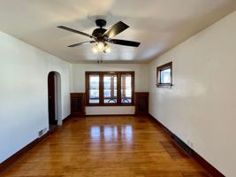 featured image of 733 S 6th Ave