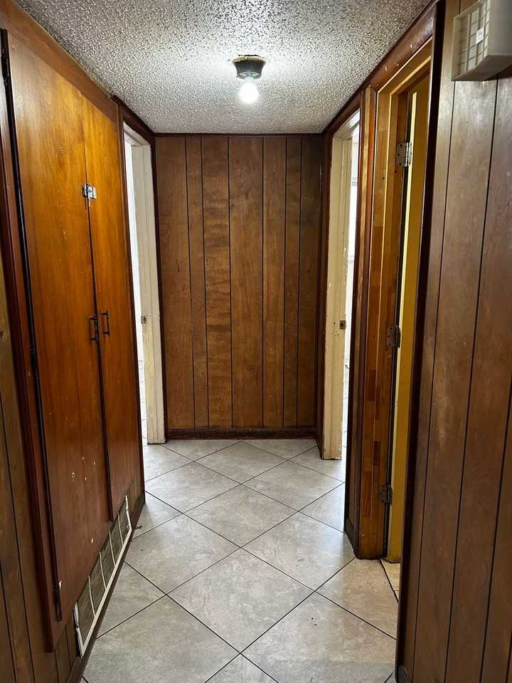 2100 Carlton Street - Photo 5 of 7