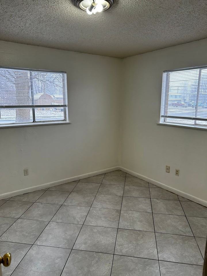 2100 Carlton Street - Photo 6 of 7
