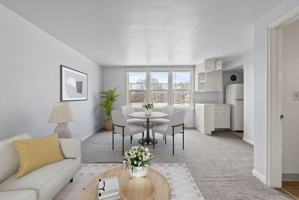 featured image of 1117 W 5th Ave