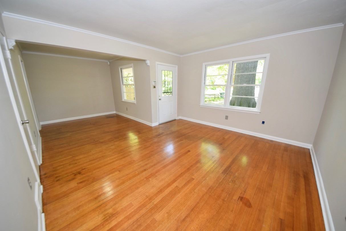 4908 Southern Ave - Photo 2 of 23