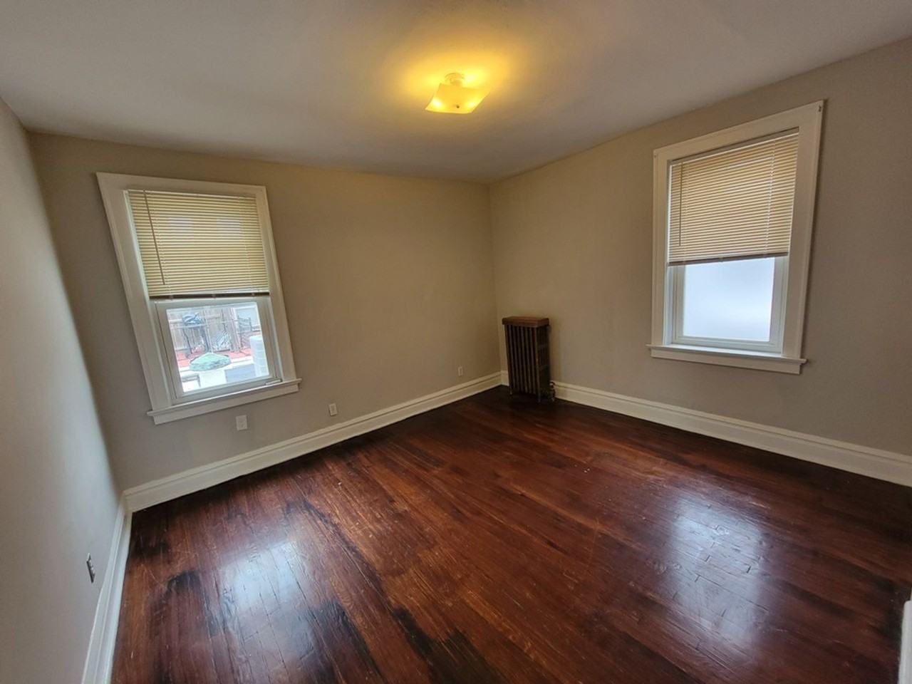 Kingshighway & Lansdowne Apts. - Photo 7 of 8