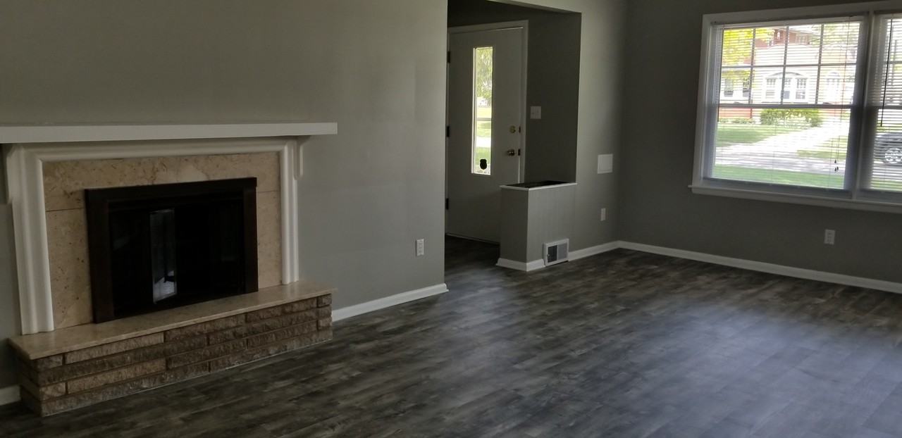 2014 Curdes Ave - Photo 3 of 20