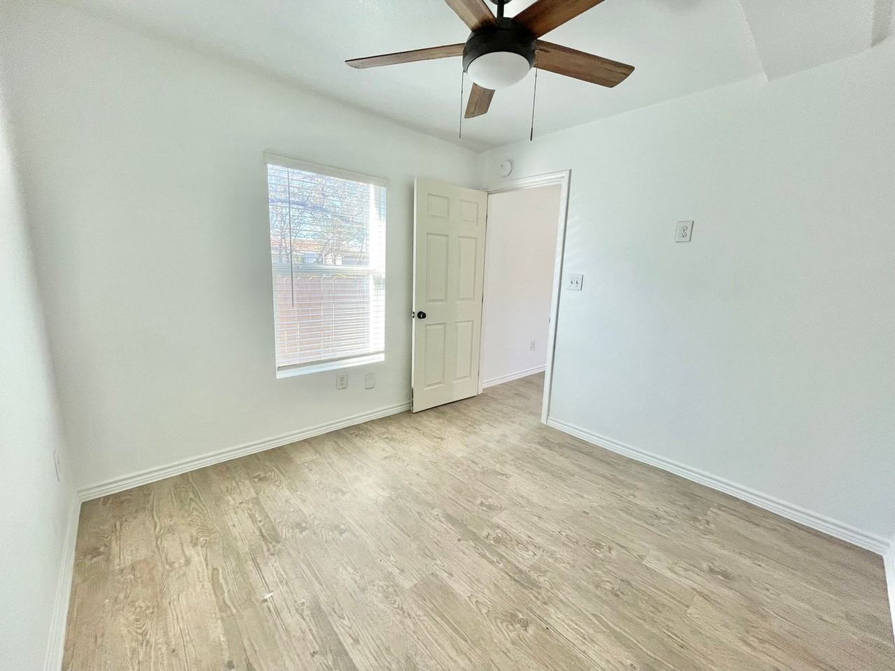 1033 Rivas St #301 - Photo 5 of 10