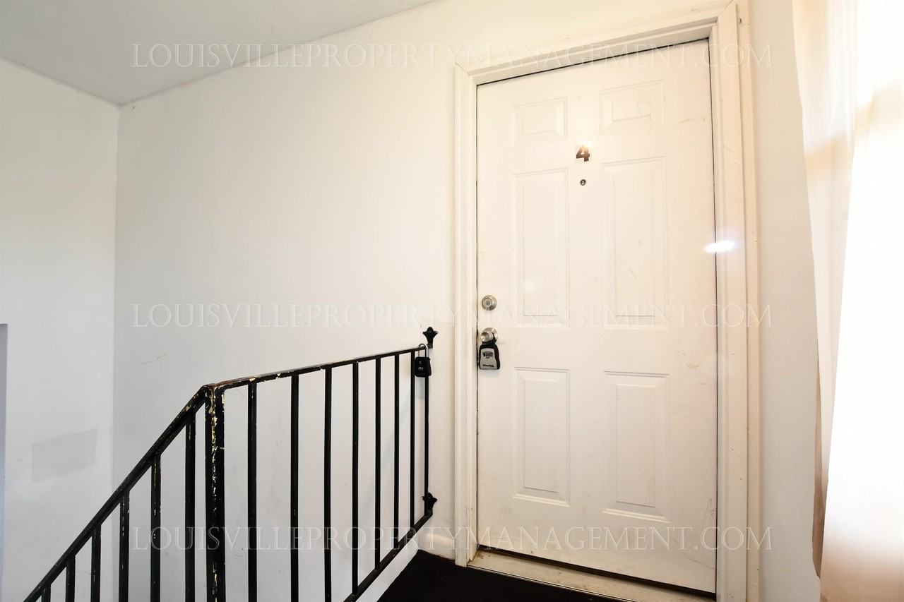 210 West Blue Lick Road - Photo 2 of 11