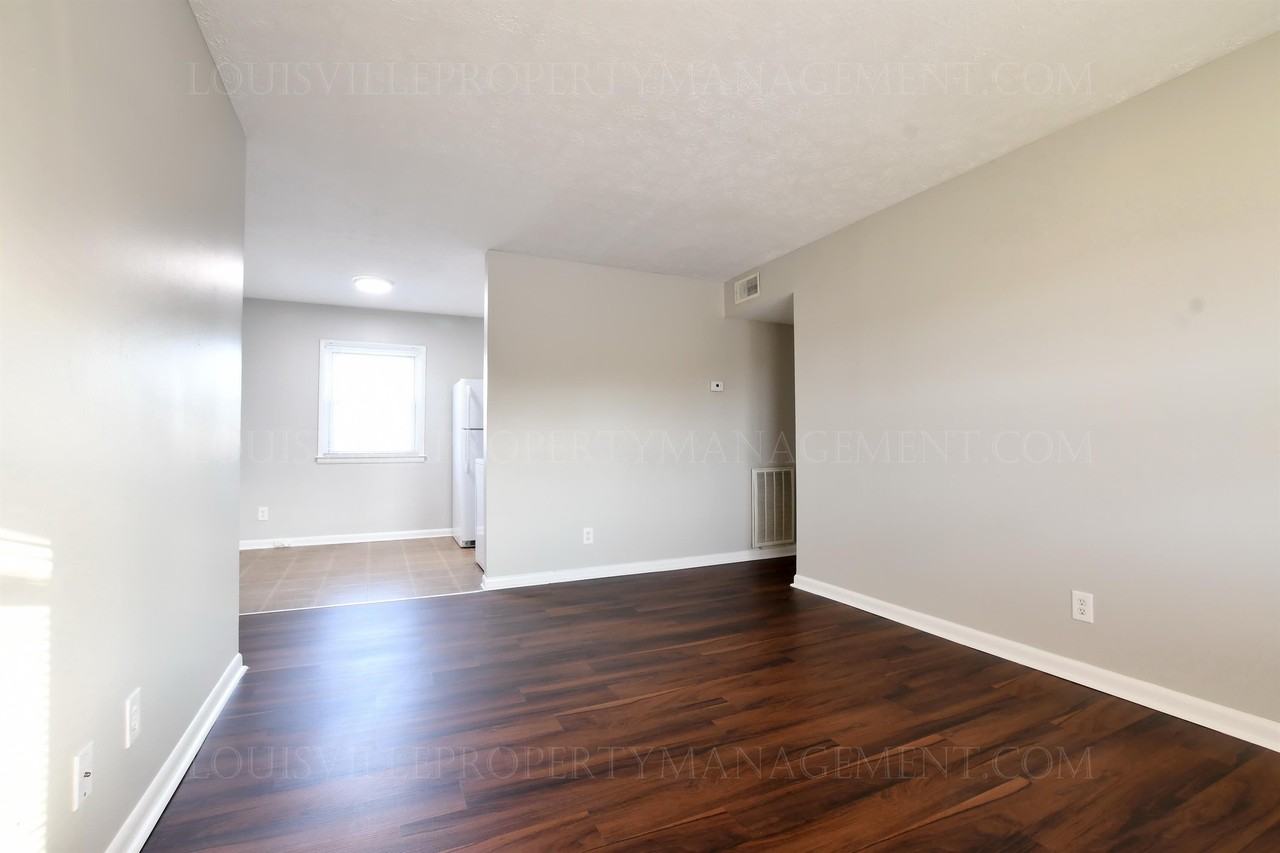 210 West Blue Lick Road - Photo 3 of 11