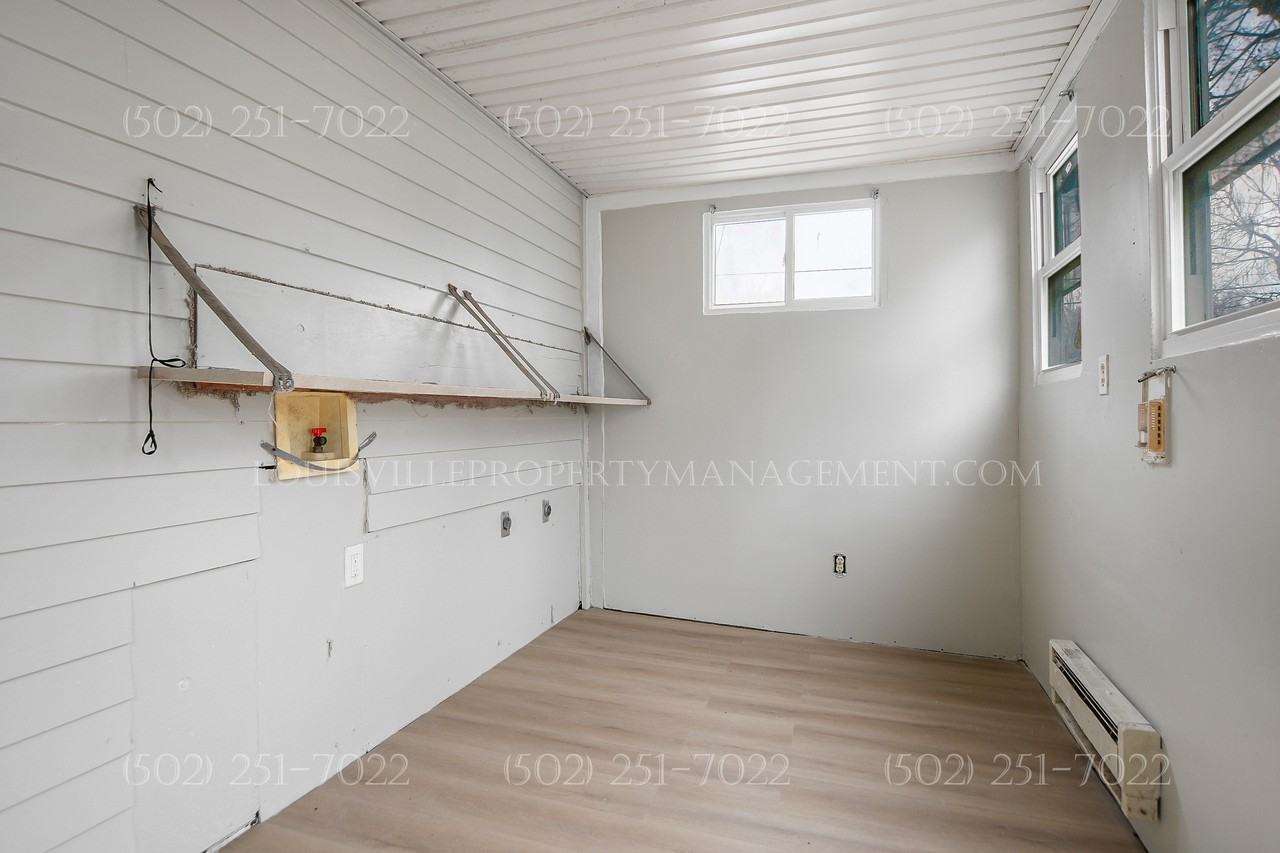 1747 East Oak Street - Photo 2 of 15