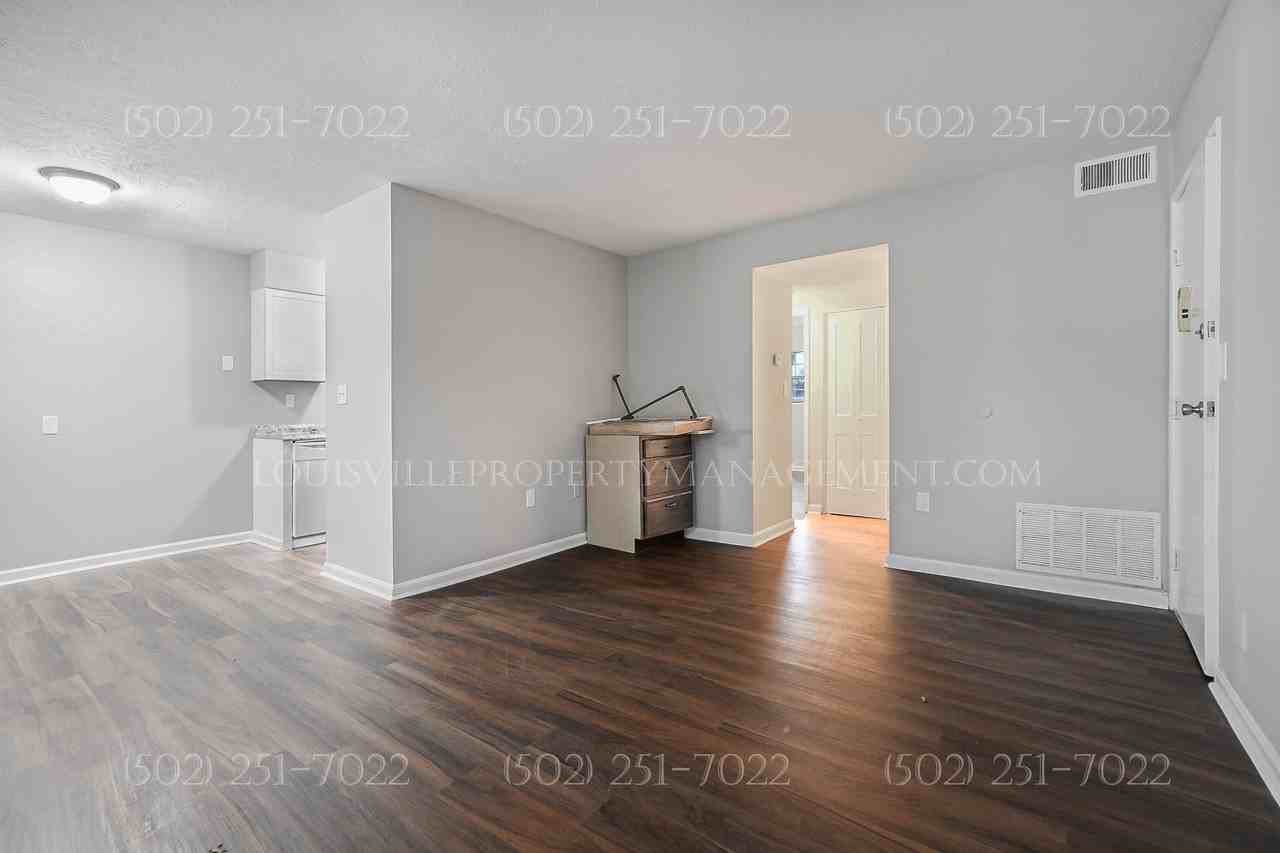 3105 Fordhaven Road - Photo 3 of 10