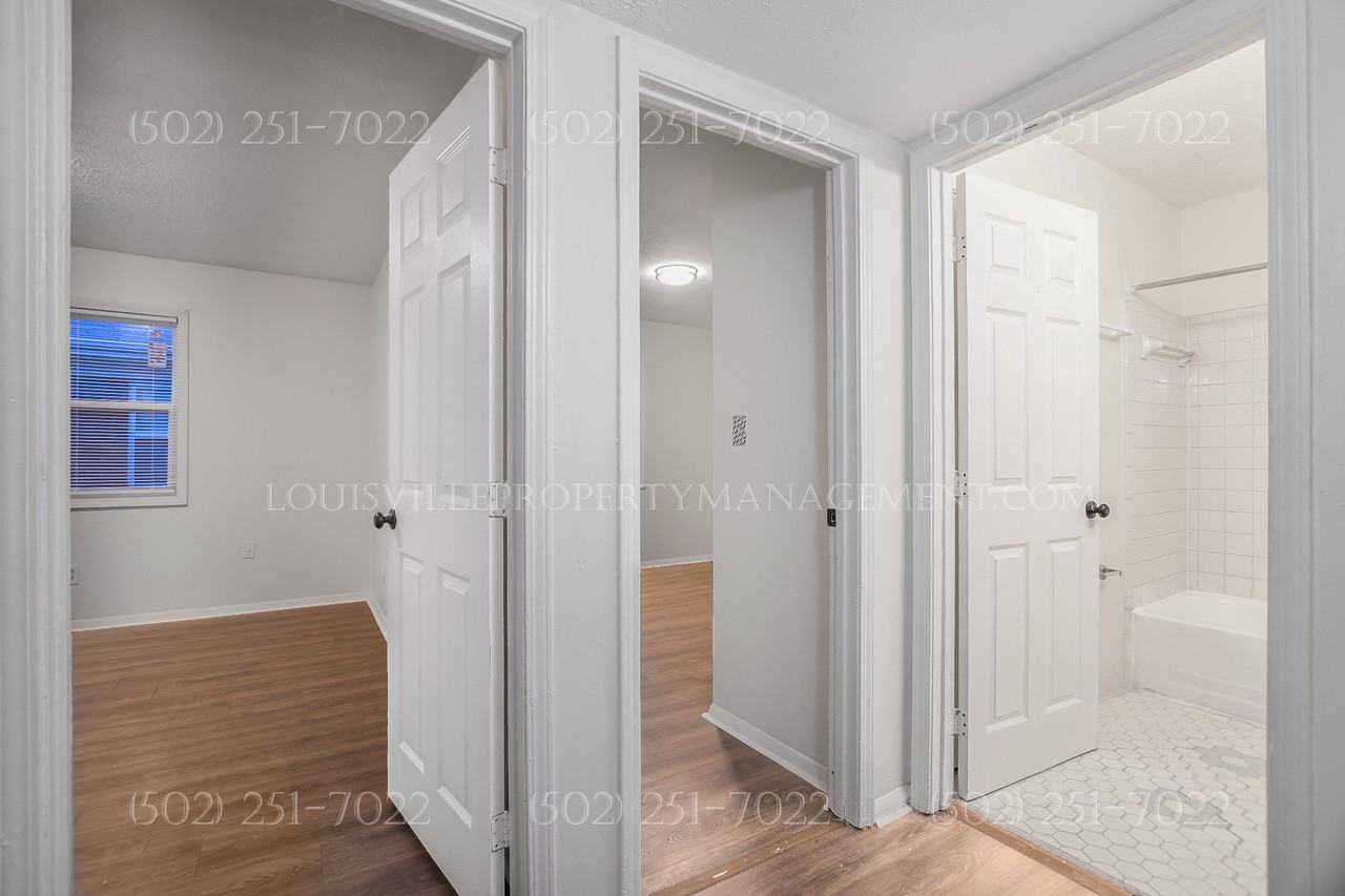 6512 Hackel Drive - Photo 3 of 25