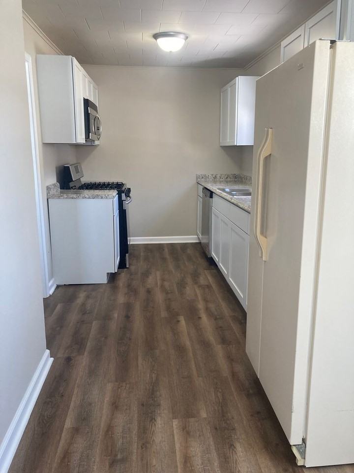 2914 State Ave - Photo 7 of 19