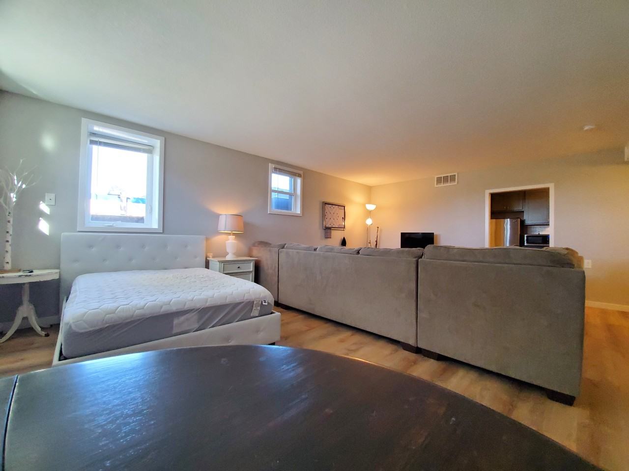 214 16th Avenue Southwest - Photo 4 of 49