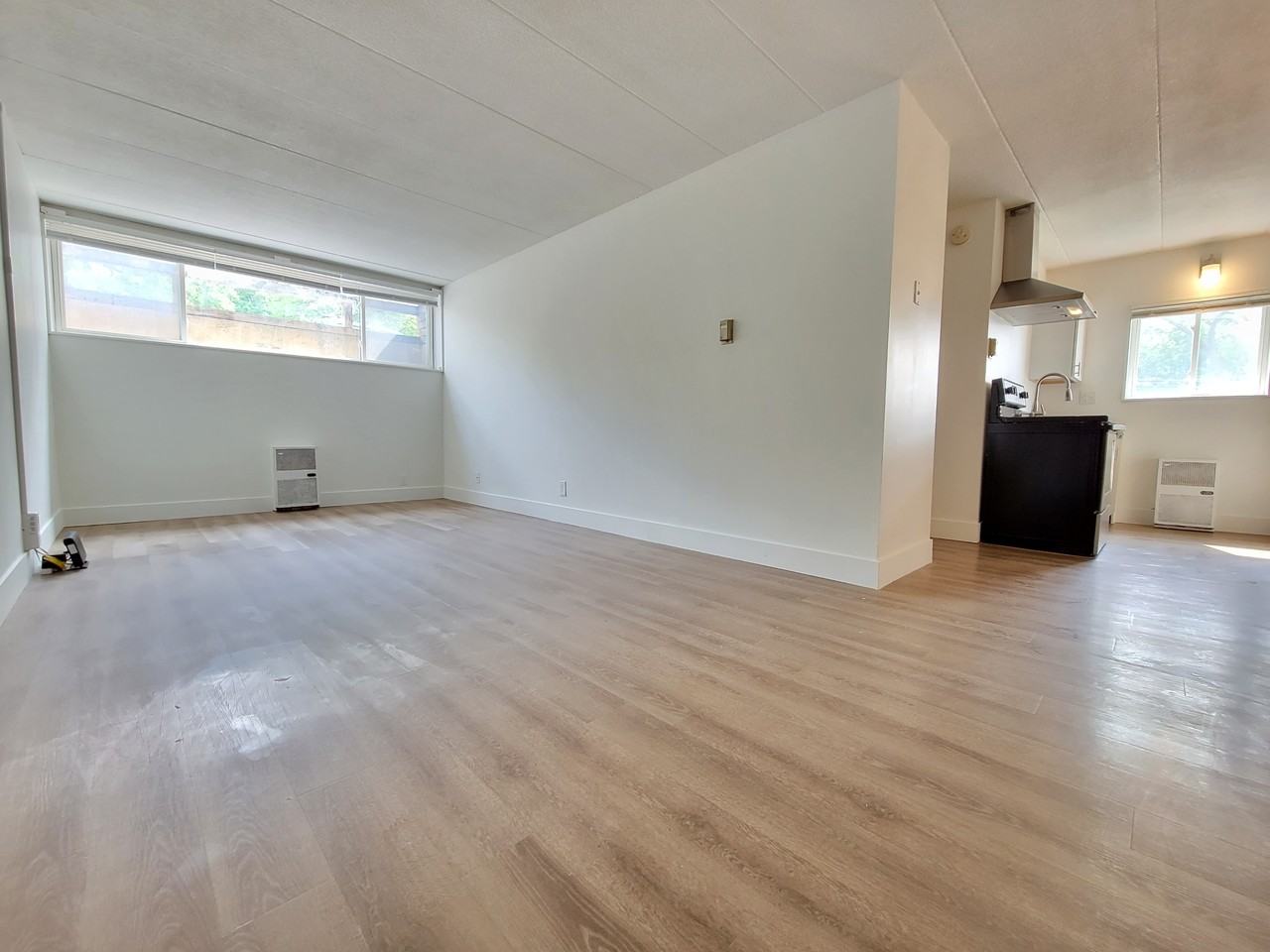 The George - Photo 3 of 26