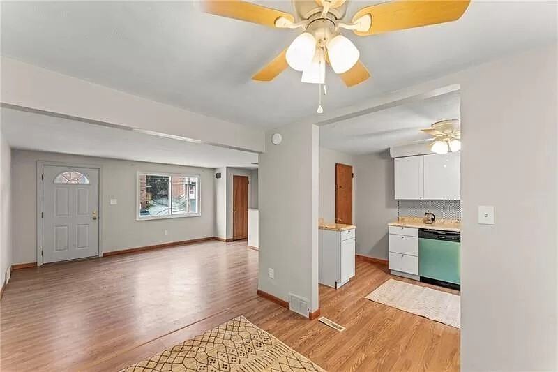 815 Killarney Drive - Photo 2 of 10