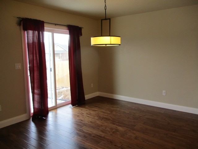 4274 W Center St - Photo 3 of 15