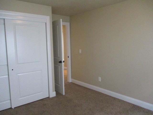 4274 W Center St - Photo 6 of 15