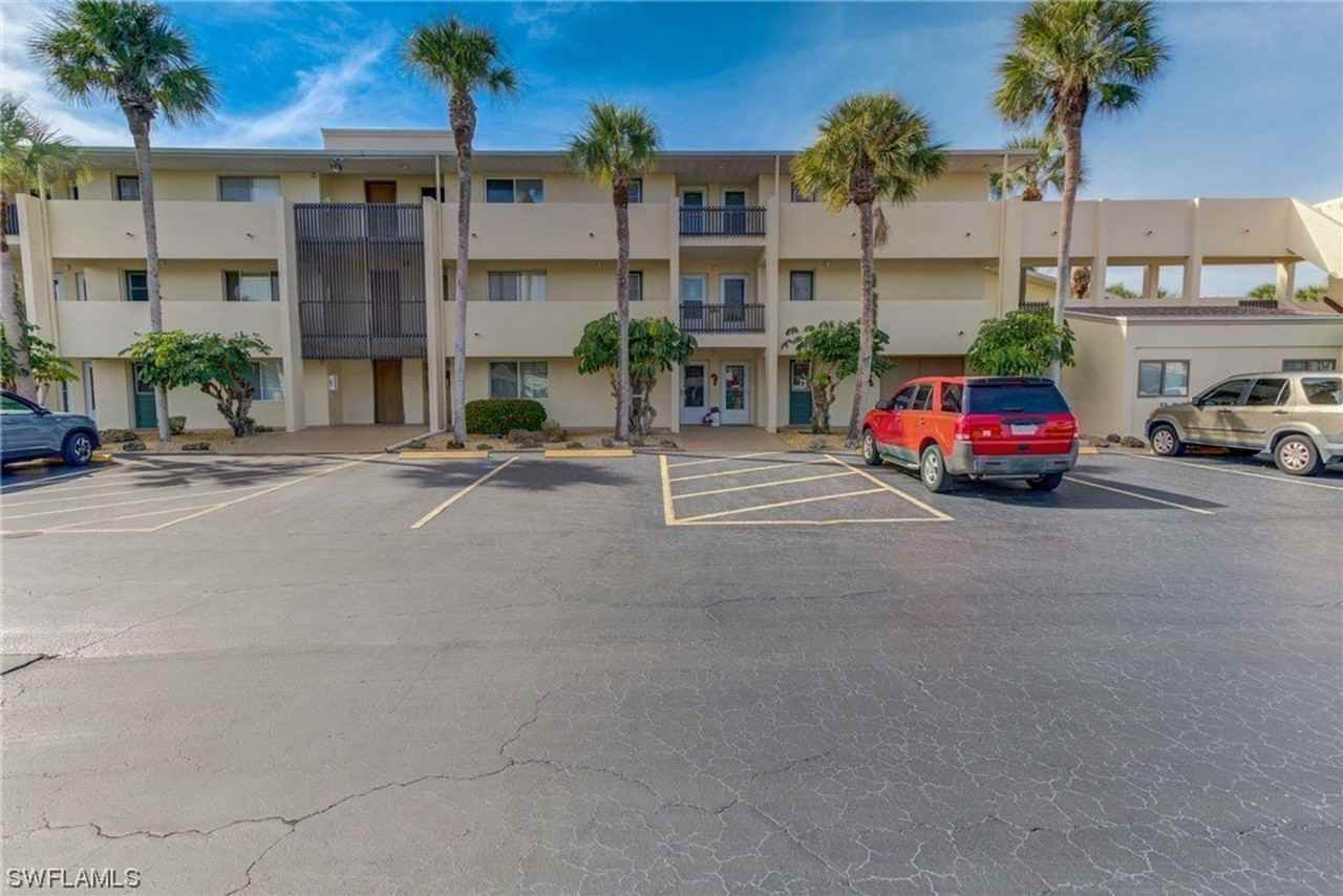 333 Joel Blvd #138 - Photo 4 of 38