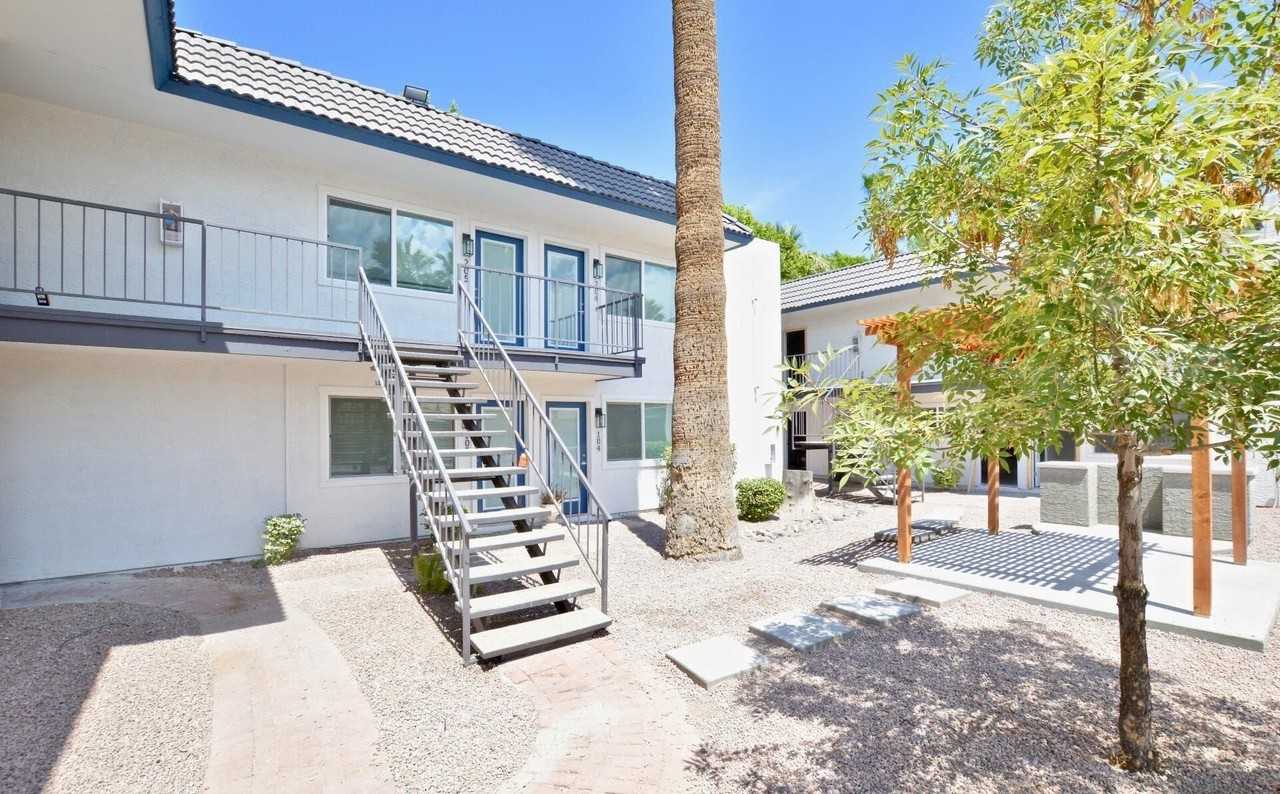 Aero Phoenix - Photo 2 of 22