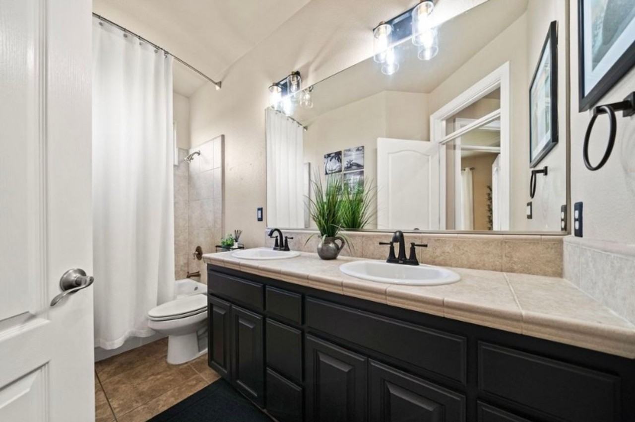 15129 Diggins Way - Photo 3 of 18