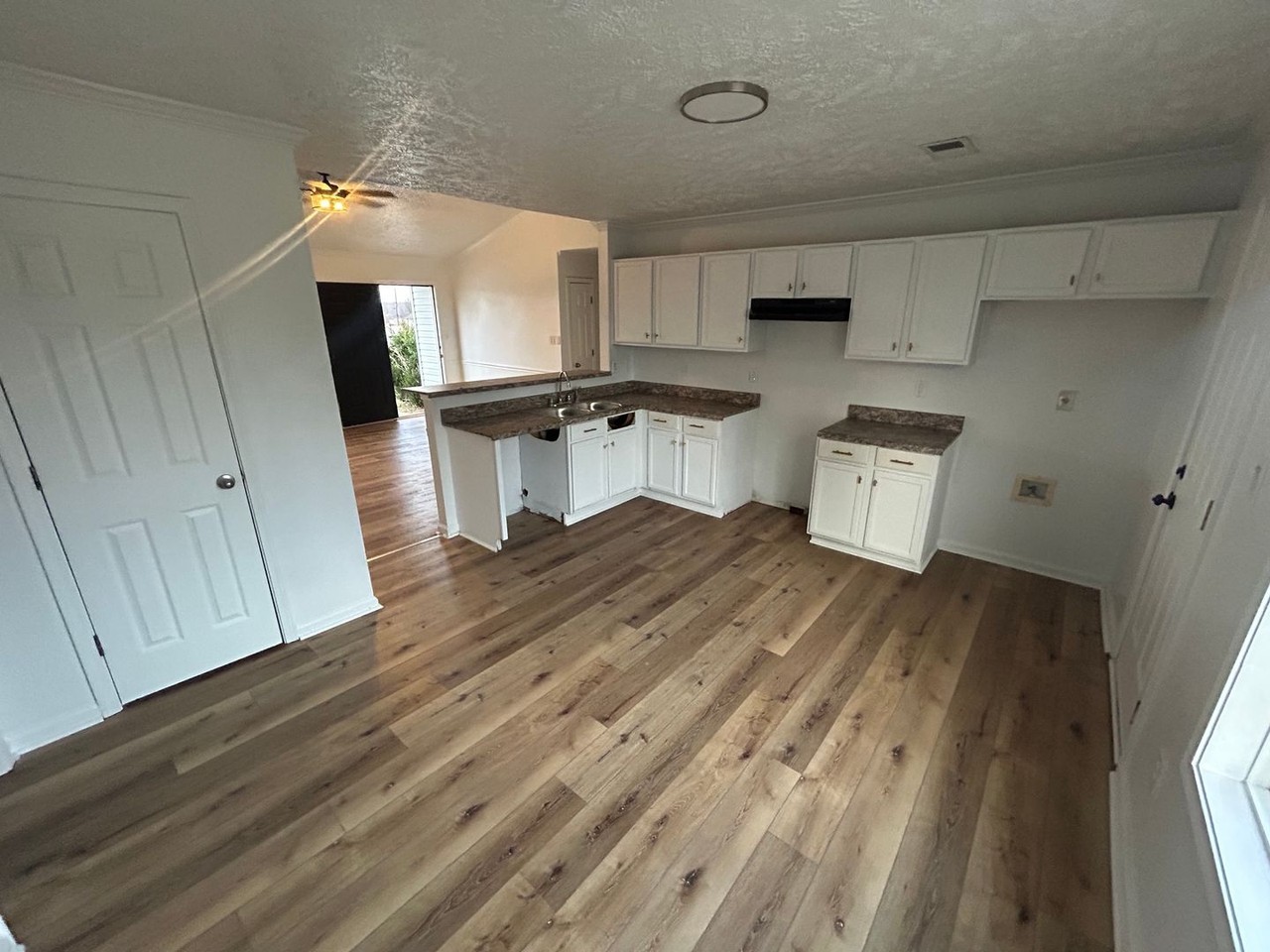 24 Rambling Creek Dr - Photo 5 of 14