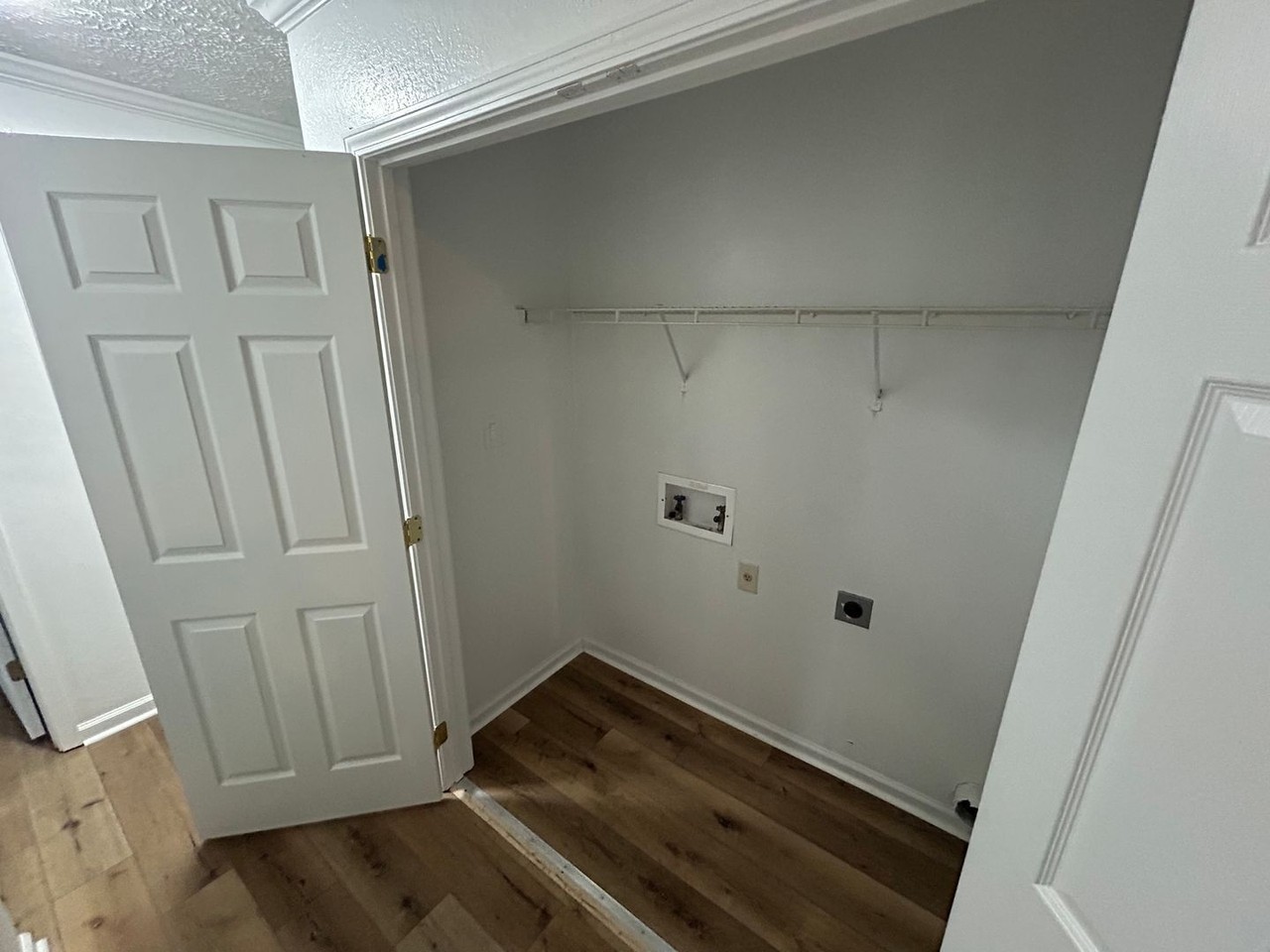 24 Rambling Creek Dr - Photo 7 of 14