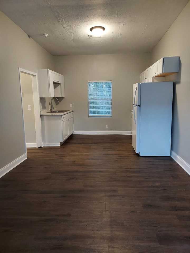 121 - 137 Sharpe Street - Photo 3 of 13