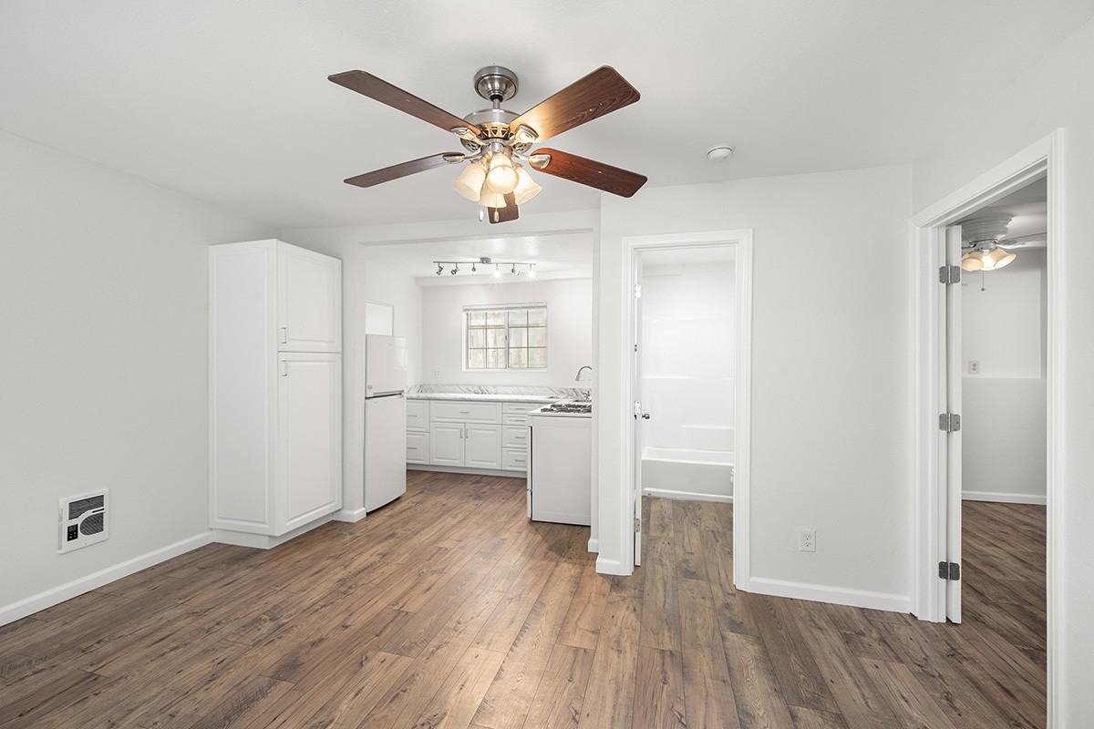 3858 38th Street - Photo 4 of 14