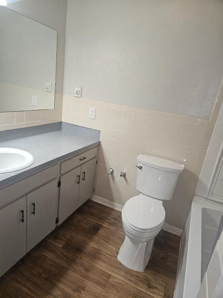 Arroyo Apartments - Photo 5 of 6