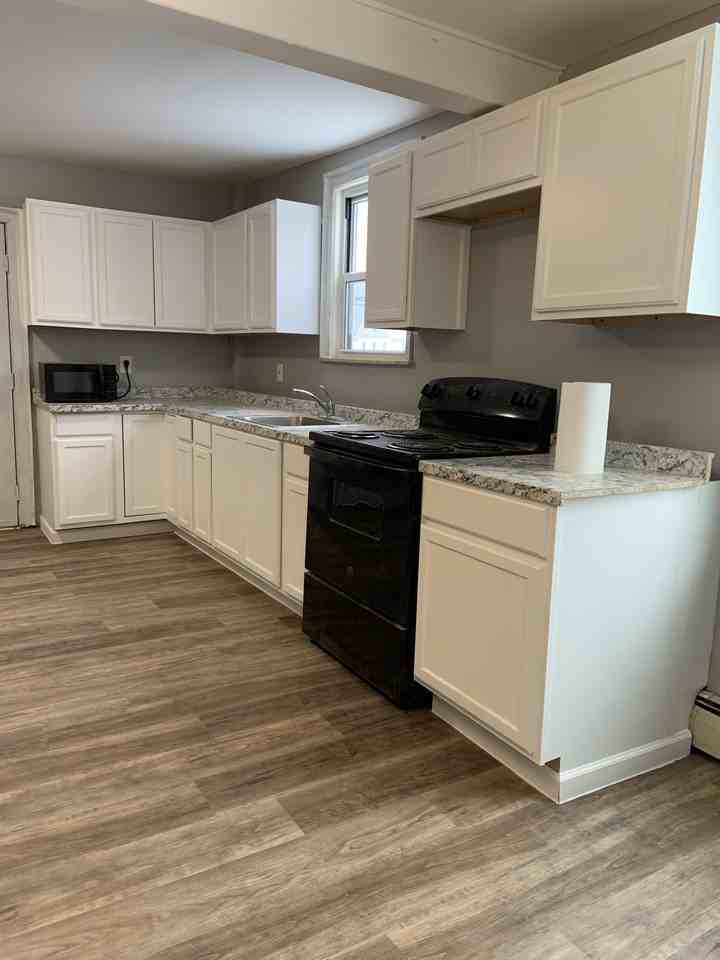 158 Main Street - Photo 6 of 8