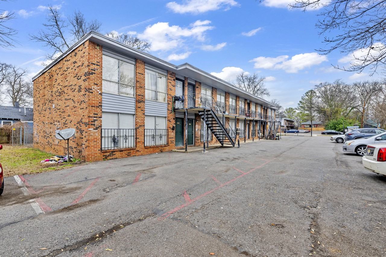 137 59th Street North - Photo 6 of 50