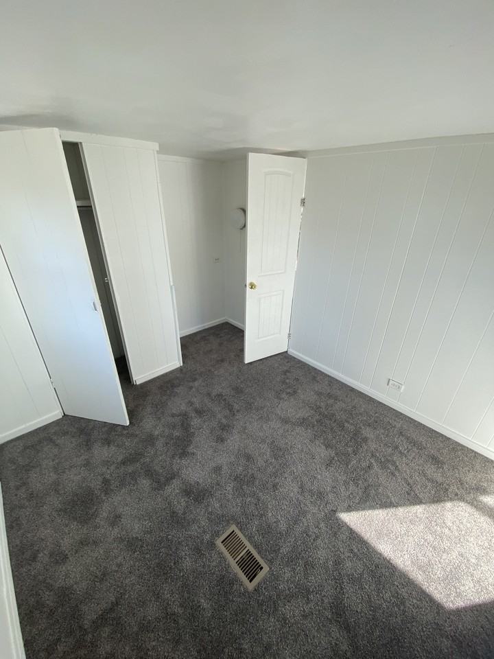 247 North 2nd Street West - Photo 3 of 12
