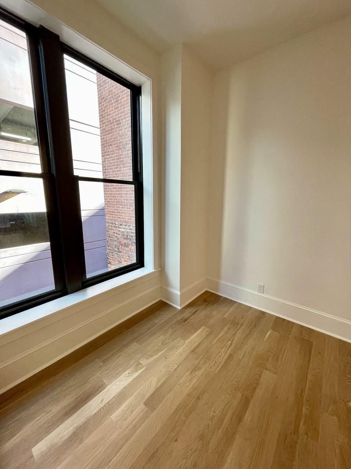 244 Weybosset Street - Photo 7 of 42