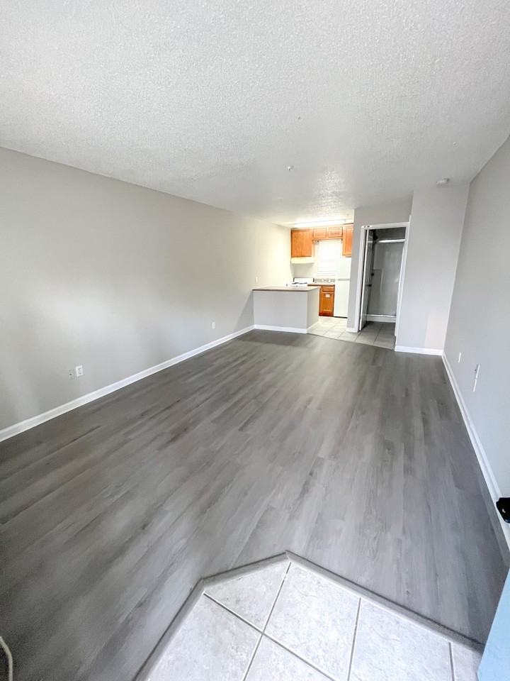 Garland Studio Apartments - Photo 6 of 9