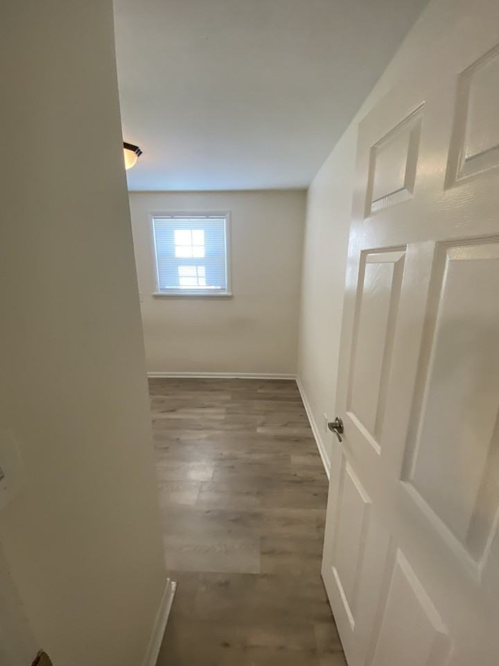 374 West Rhudes Creek Road - Photo 3 of 13