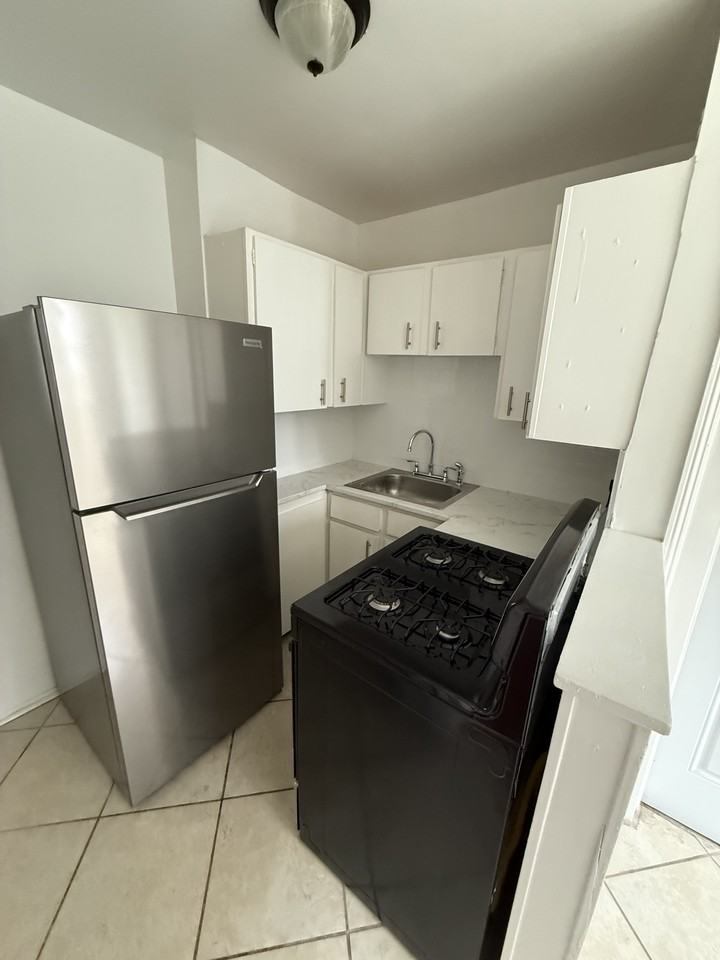 3539 St Charles Ave. - Photo 5 of 12