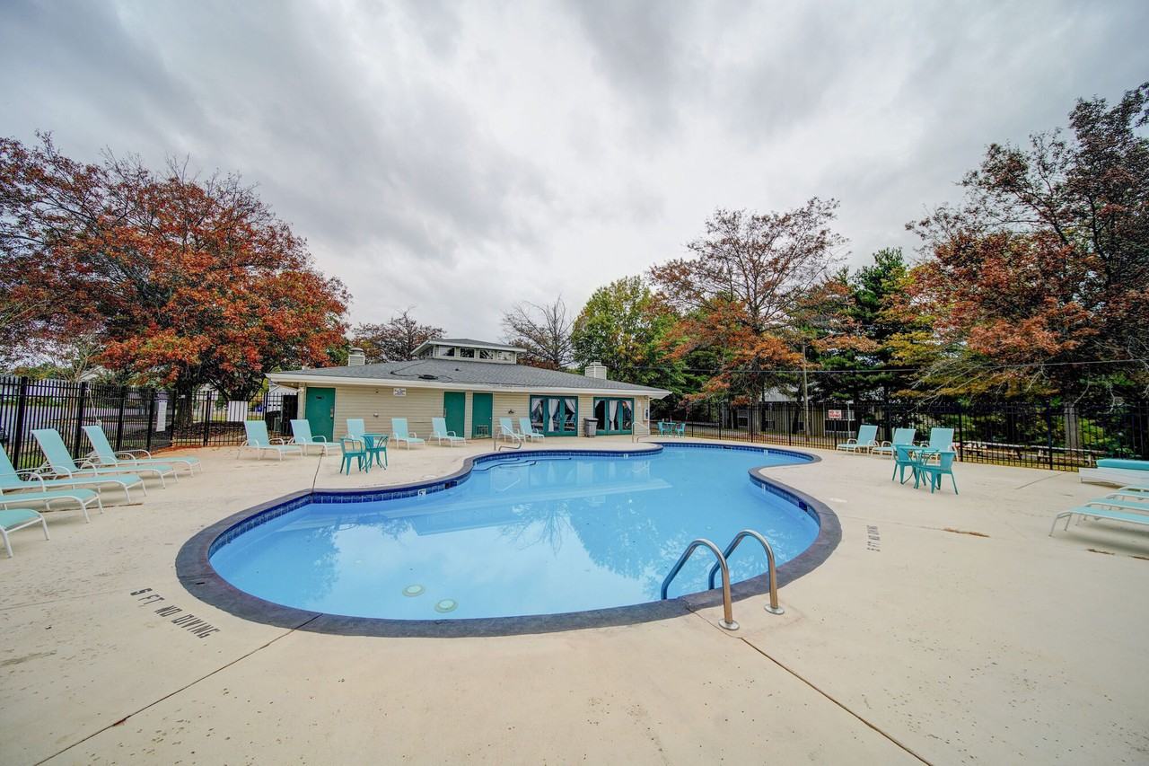 Sentry Pointe - Photo 3 of 10