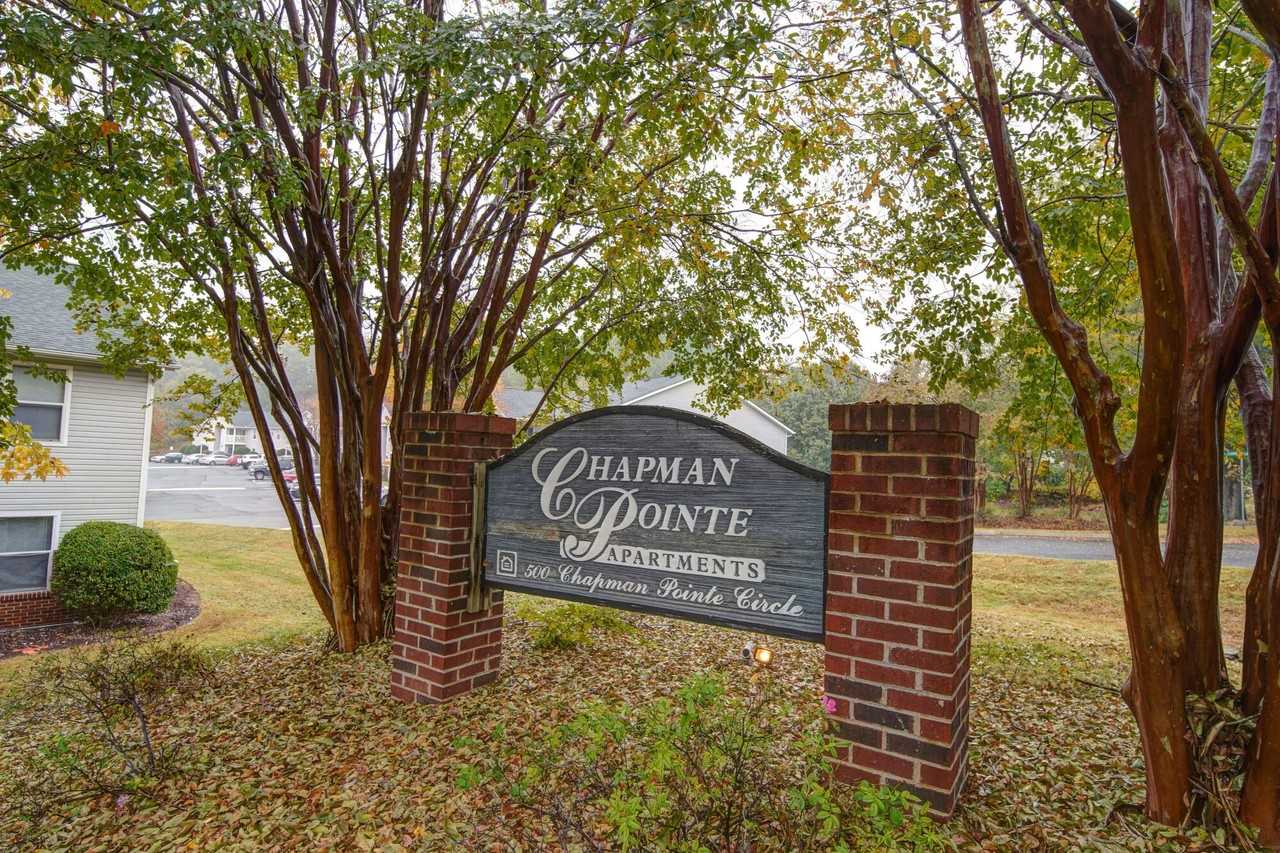 Chapman Pointe - Photo 5 of 12