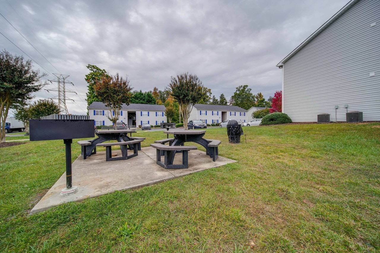 Chapel Walk Apartments - Photo 3 of 11