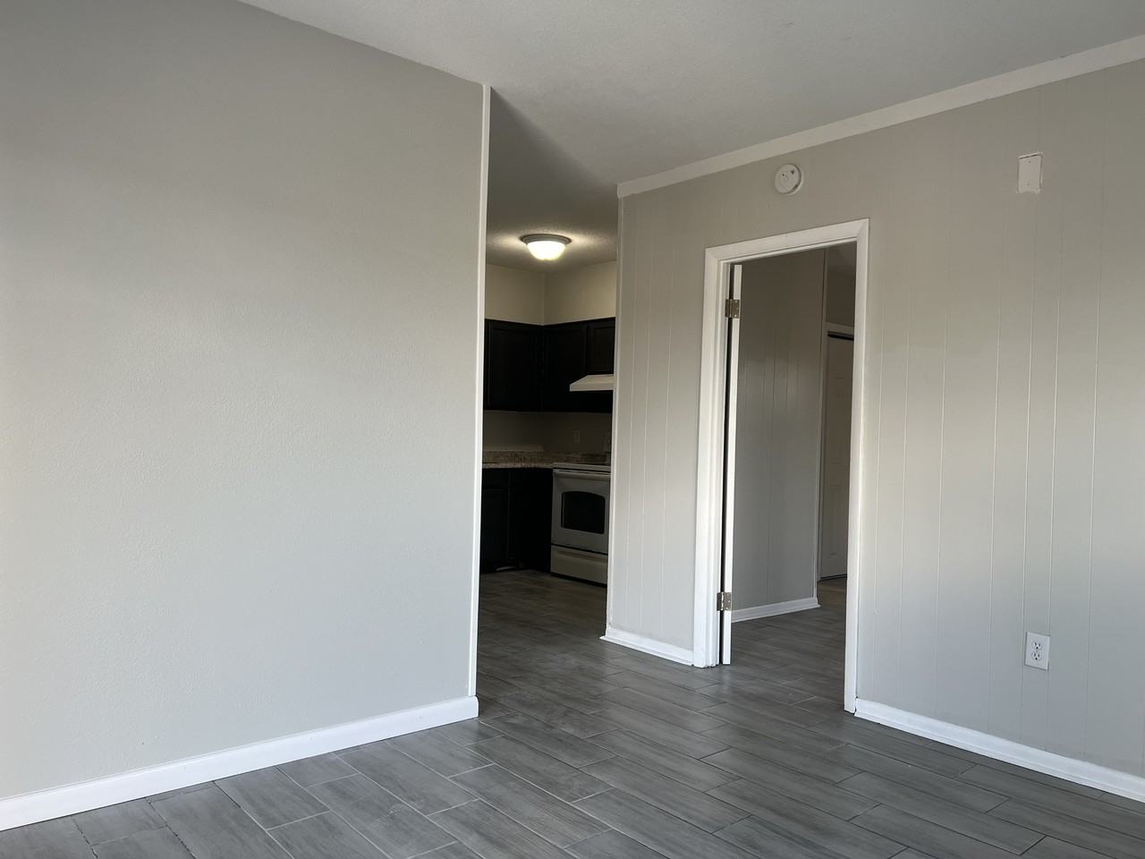 108 W Ball St #7 - Photo 5 of 14