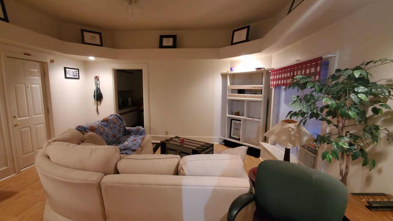 402 West Washington Street #1 - Photo 3 of 10