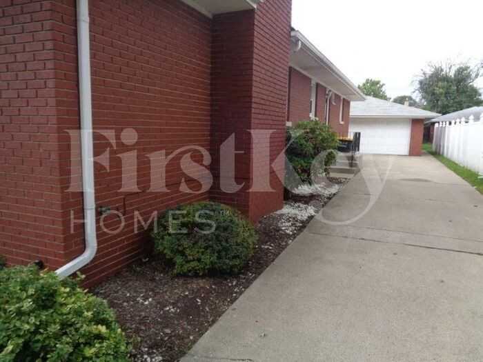 17744 Bernadine St - Photo 3 of 26