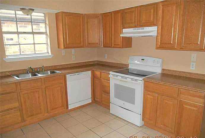 4436 Duplessis St #NA - Photo 3 of 5
