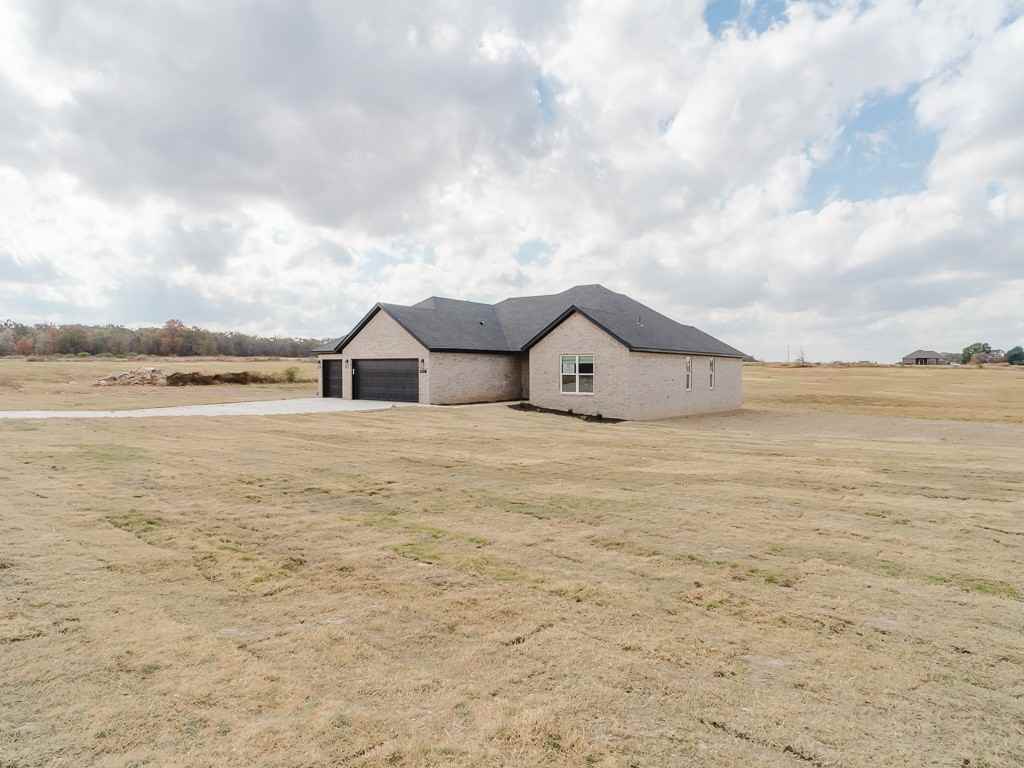 9107 Digby Dr #NA - Photo 2 of 14