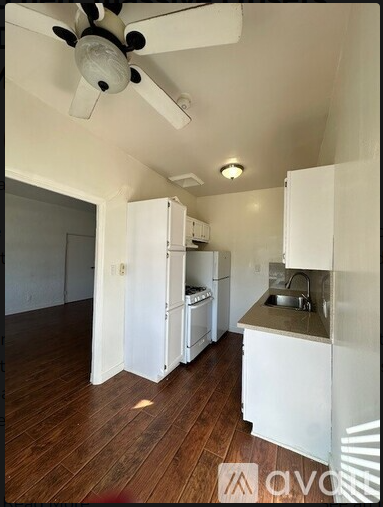 827 4th St #106 - Photo 4 of 16