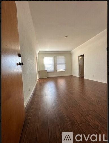 827 4th St #106 - Photo 7 of 16